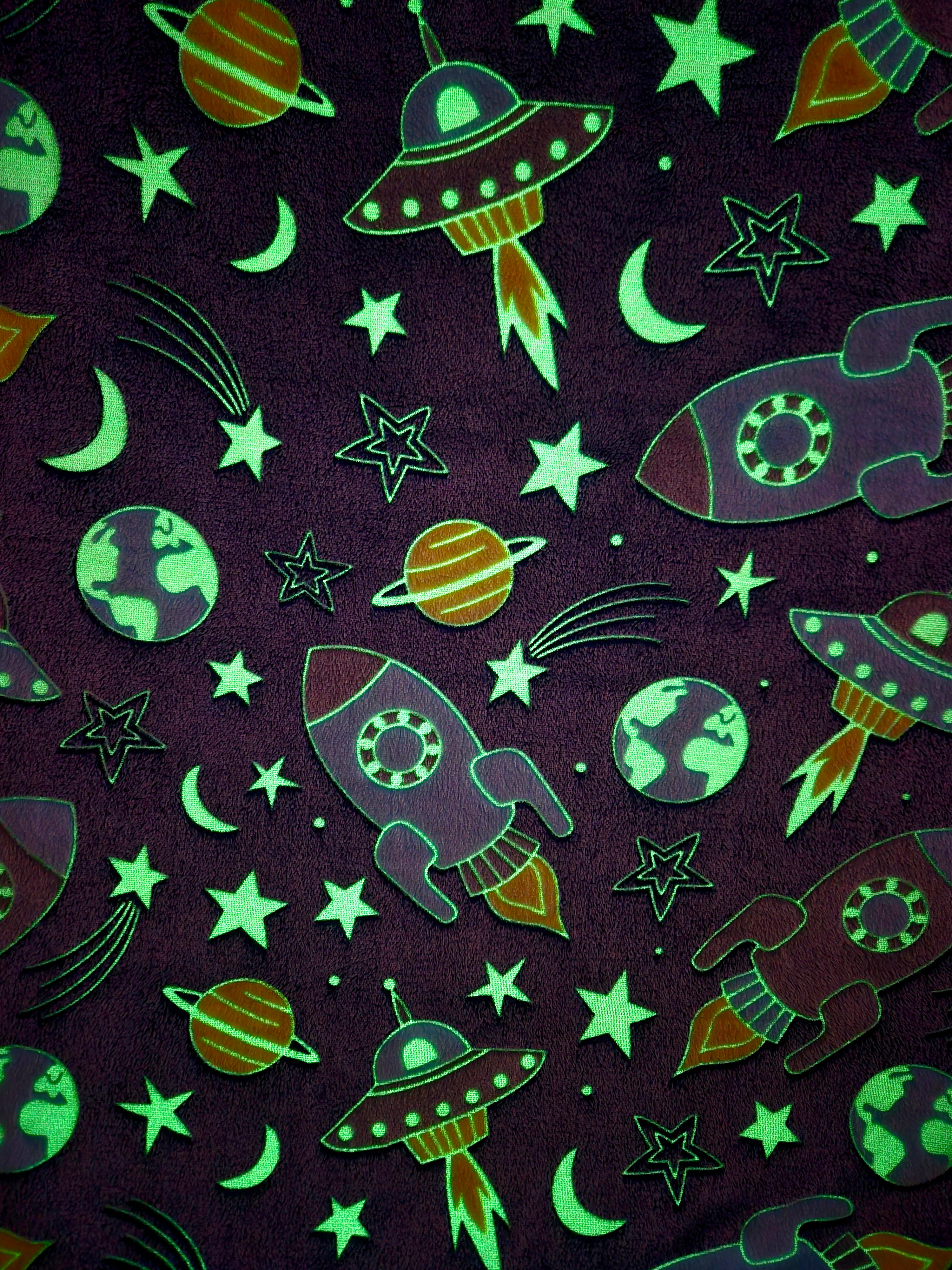 Glow In the Dark Blue Space Blanket + FREE TORCH